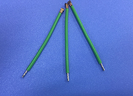 為德國(guó)打樣一端端子壓接，一端扭線沾錫，樣品通過(guò)，設(shè)備成功出口德國(guó)